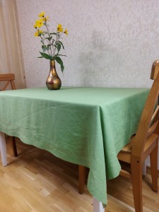 Lniany obrus oliwkowy
