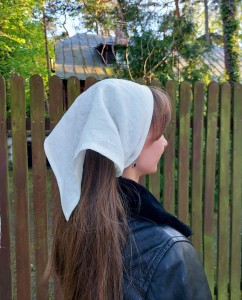 Ecru linen bandana.jpg