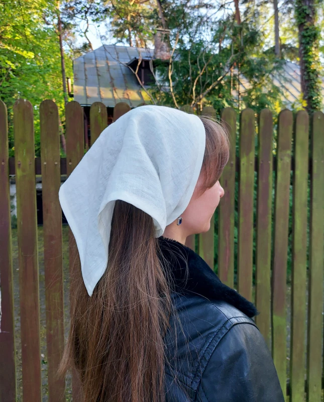 Ecru linen bandana.jpg
