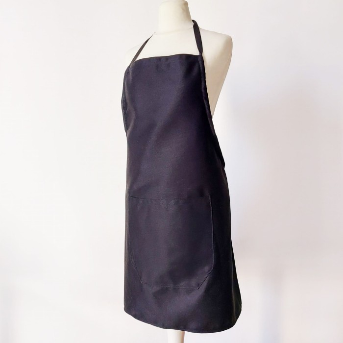 Bawełniany fartuch czarny z kieszonką LINENCHARM