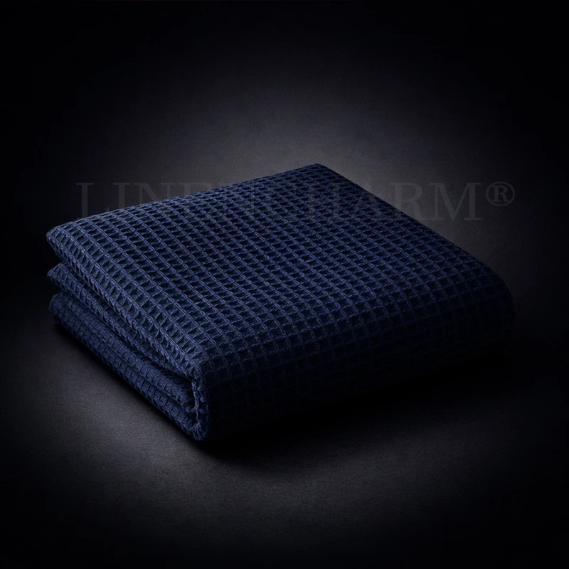 LC Navy Blue Bath Towel LinenCharm 01.jpg