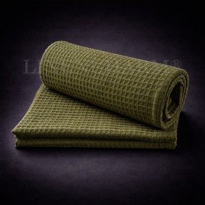 LC Moss Bath Towel LinenCharm.jpg