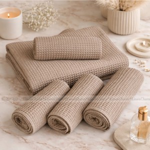Taupe cotton towel LC 01.jpg