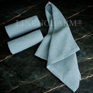 LC Dark Mint Towel LinenCharm 04.jpg
