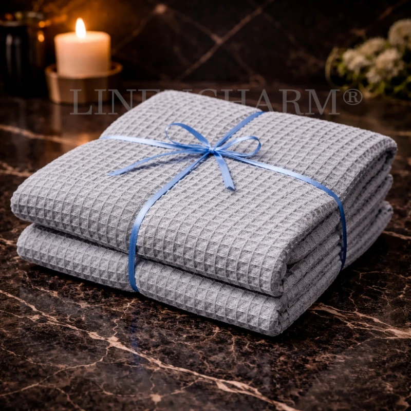 LC grey Bath Towel LinenCharm 01.jpg