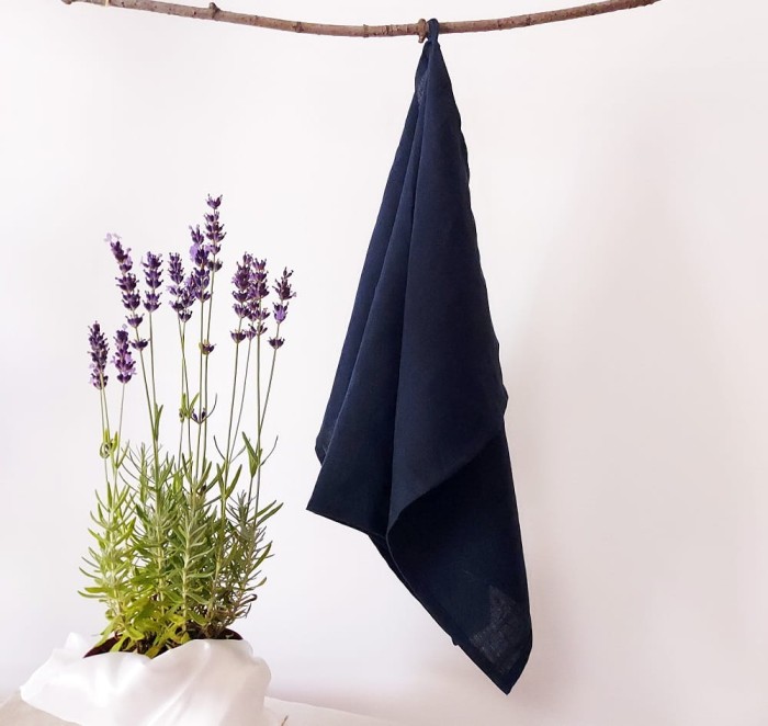 Ręcznik lniany granatowy LINENCHARM